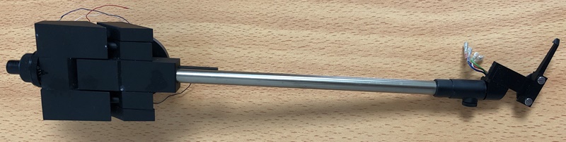 yamaha p-200 tonearm_01.jpg